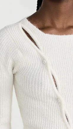 Cheap 👏 Jacquemus La Maille Pau Sweater Off-White ❤️ -DEMYLEE SHOP jcque3090683629 1669226737892 2 0. UX540 . QL90